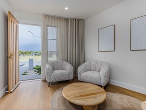 Interior - Black Wattle Beach House (Casuarina)