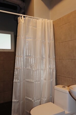 Habitació doble Comfort, 1 llit doble, bany privat | Bany