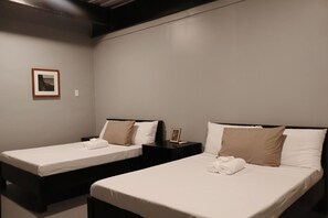 Chambre Deluxe, 2 lits doubles, salle de bain privée