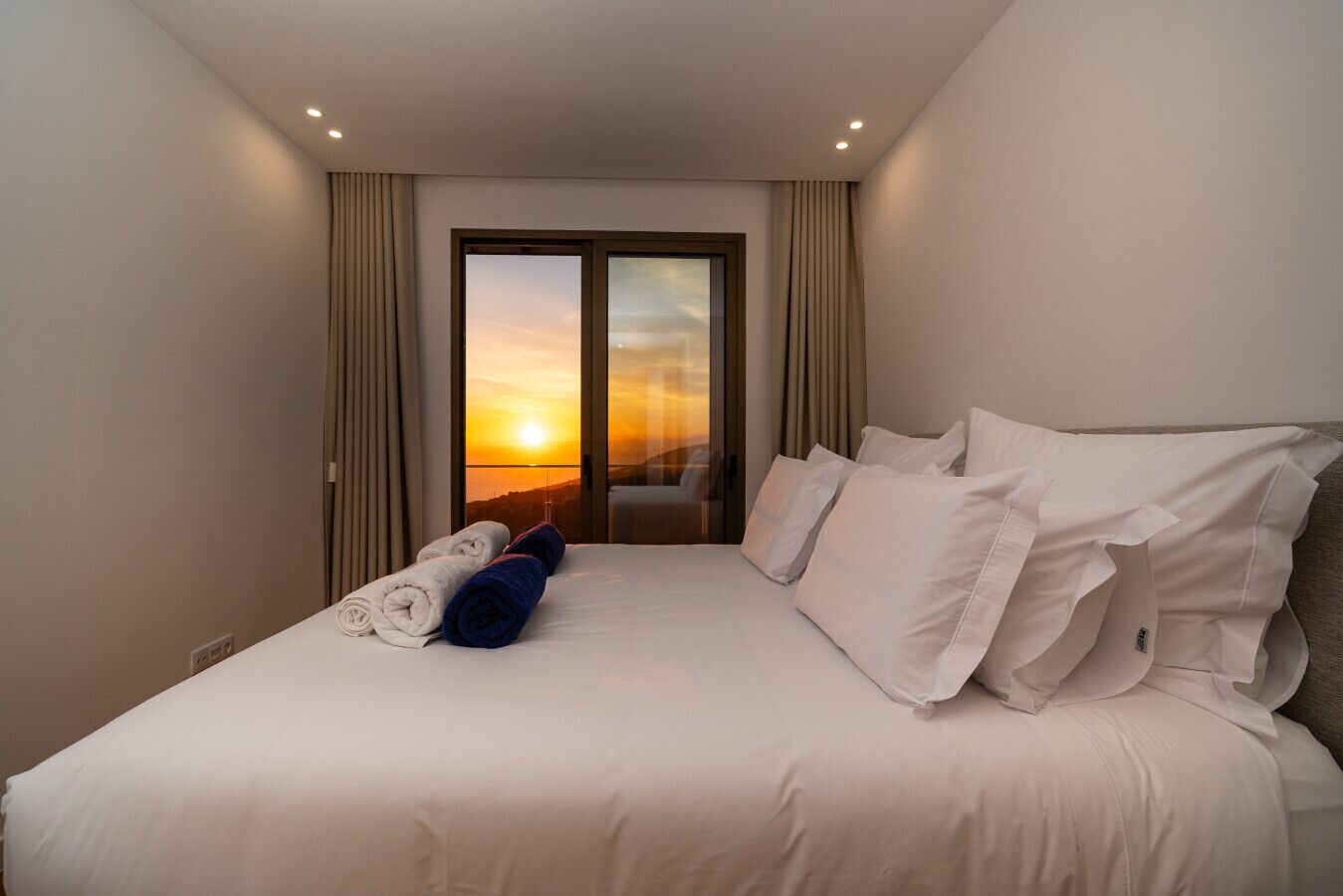 3 Schlafzimmer, Schreibtisch, Bügeleisen/Bügelbrett, kostenloses WLAN