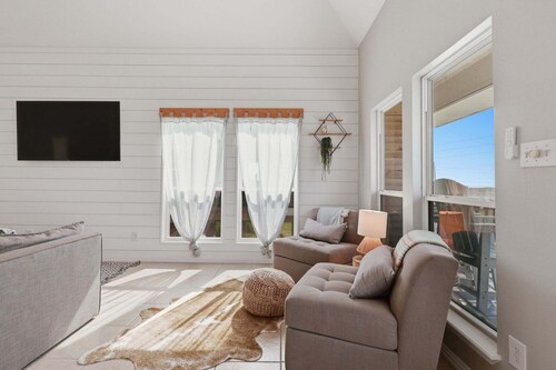 Serene Coastal Escape With Gulf Views 3 Bedroom Home