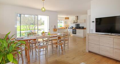 Awesome home in St Etienne de Fontbell with WiFi