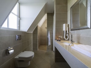 Towels - Wonderful private villa for 12 guests with private pool, hot tub, WIFI, TV, terrace and pets all... (Colijnsplaat)
