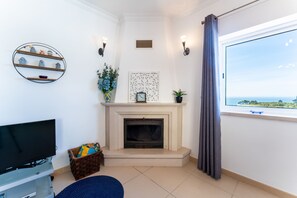 Living area - Villa Serra e Mar - Holiday home (Serra da Pescaria)