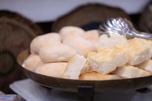 餐饮