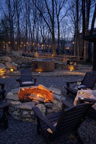 Bamboo Retreat - Sauna, Hot Tub & Fire Pit