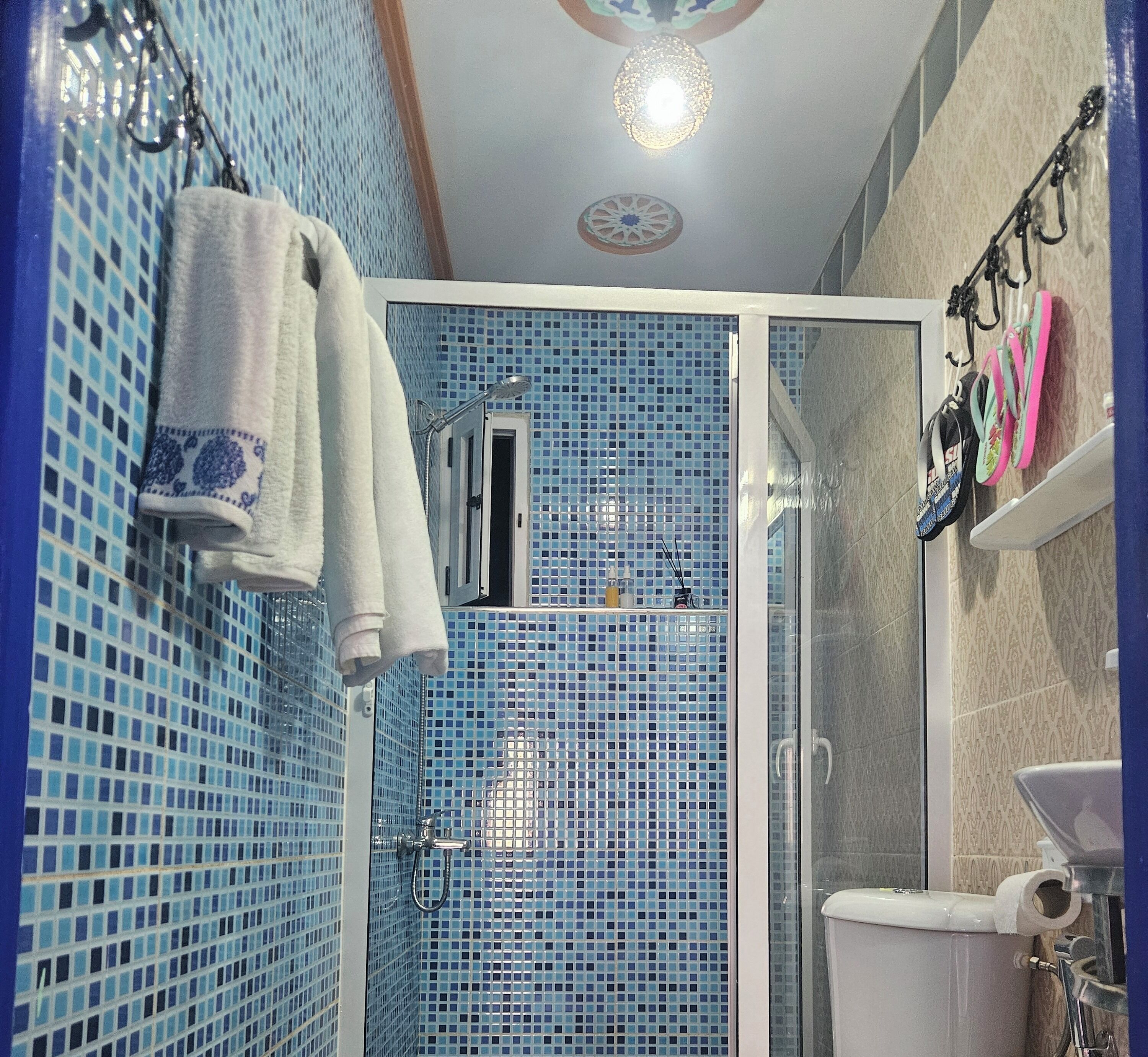 Comfort Double or Twin Room, Garden View | Bathroom