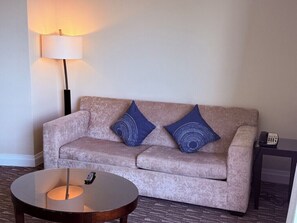 Deluxe Condo, Ocean View | Living area - 1 Bedroom  Suite with intracoastal view (Fort Lauderdale)