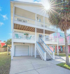 Exterior - Whale Hello There . Gulf Coast Retreat . Walk to Beach . 2 Bed Duplex (Gulf Shores)