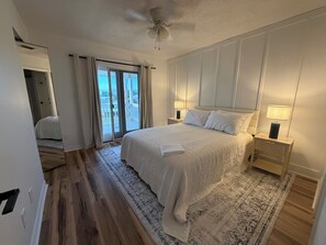 2 bedrooms, WiFi, bed sheets - Whale Hello There . Gulf Coast Retreat . Walk to Beach . 2 Bed Duplex (Gulf Shores)