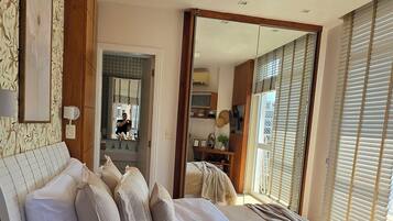 2 bedrooms, desk, iron/ironing board, free WiFi