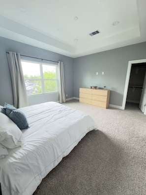 Room - Newly Built Modern 3 BR Townhouse - Minutes to Downtown (Houston)