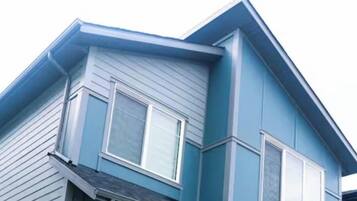 House, 4 Bedrooms, Patio | Exterior detail