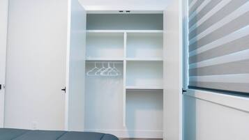 House, 4 Bedrooms, Patio