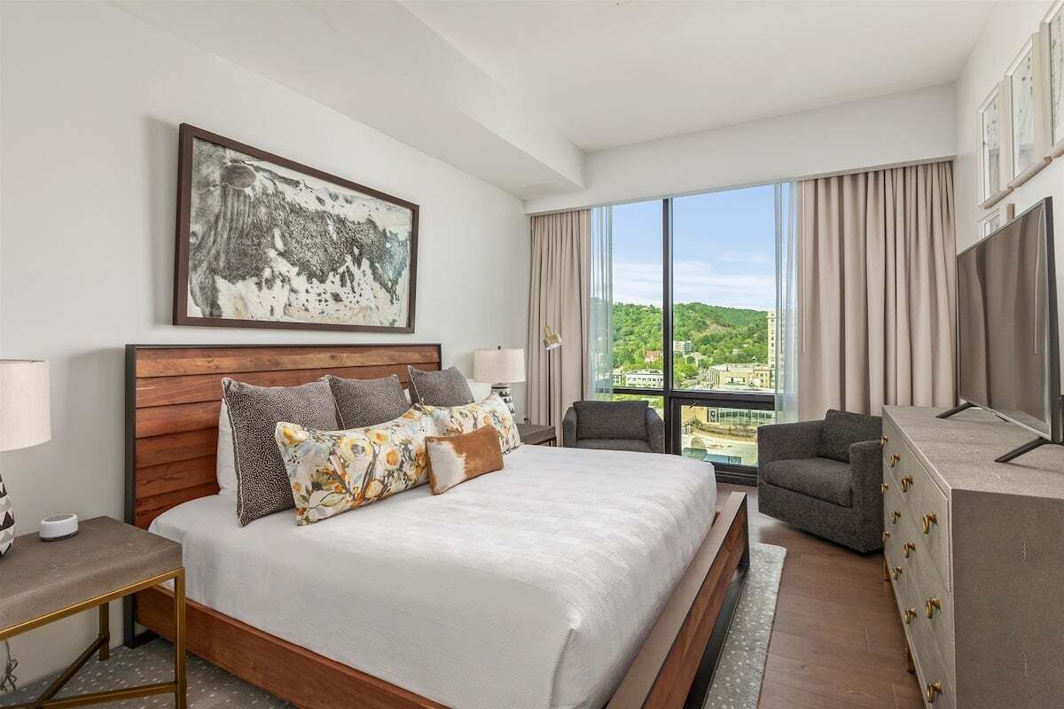1 dormitorio, tabla de planchar con plancha, wifi gratis y ropa de cama