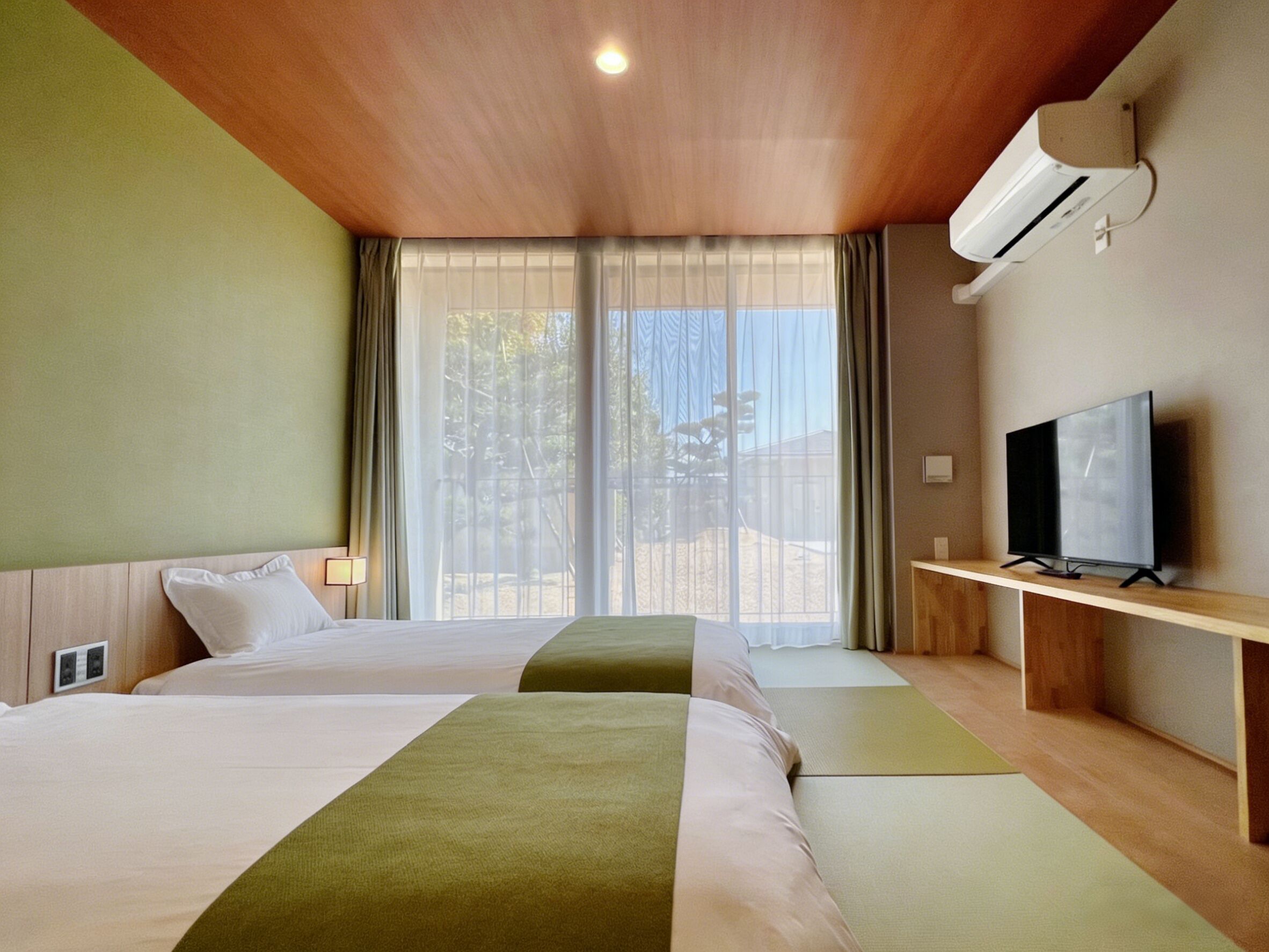 Quarto duplo conforto, vista para o pátio