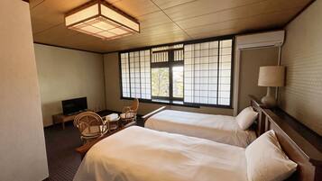 Classic Twin Room, Courtyard View