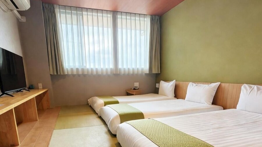 Kansai Airport Hotel Pine Villa