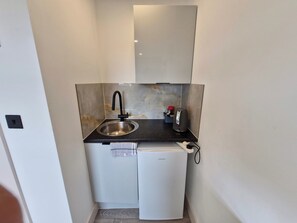 Microwave, oven, stovetop, toaster