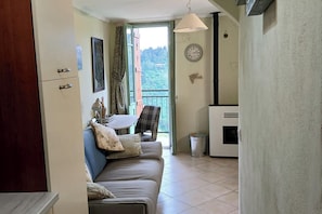 Living area - Casa Martino Bajardo (Bajardo)