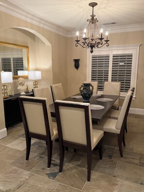 Dining - Home With A View, Beautiful 3 Bedroom 4 Bath, Each Bedroom with Private Bath (Redding)