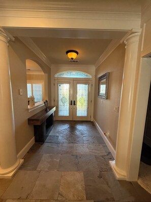 Interior - Home With A View, Beautiful 3 Bedroom 4 Bath, Each Bedroom with Private Bath (Redding)