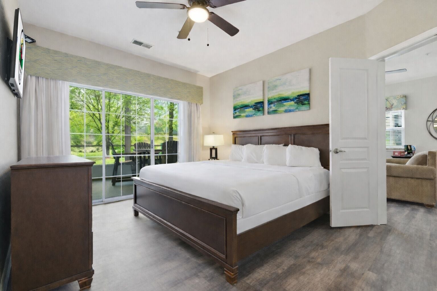 2 habitaciones, tabla de planchar con plancha y wifi gratis 
