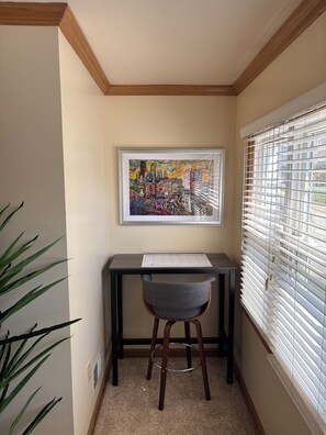 Interior - 2-bedroom duplex in Mt. Washington on quiet family street near Grandview Ave. (Pittsburgh)