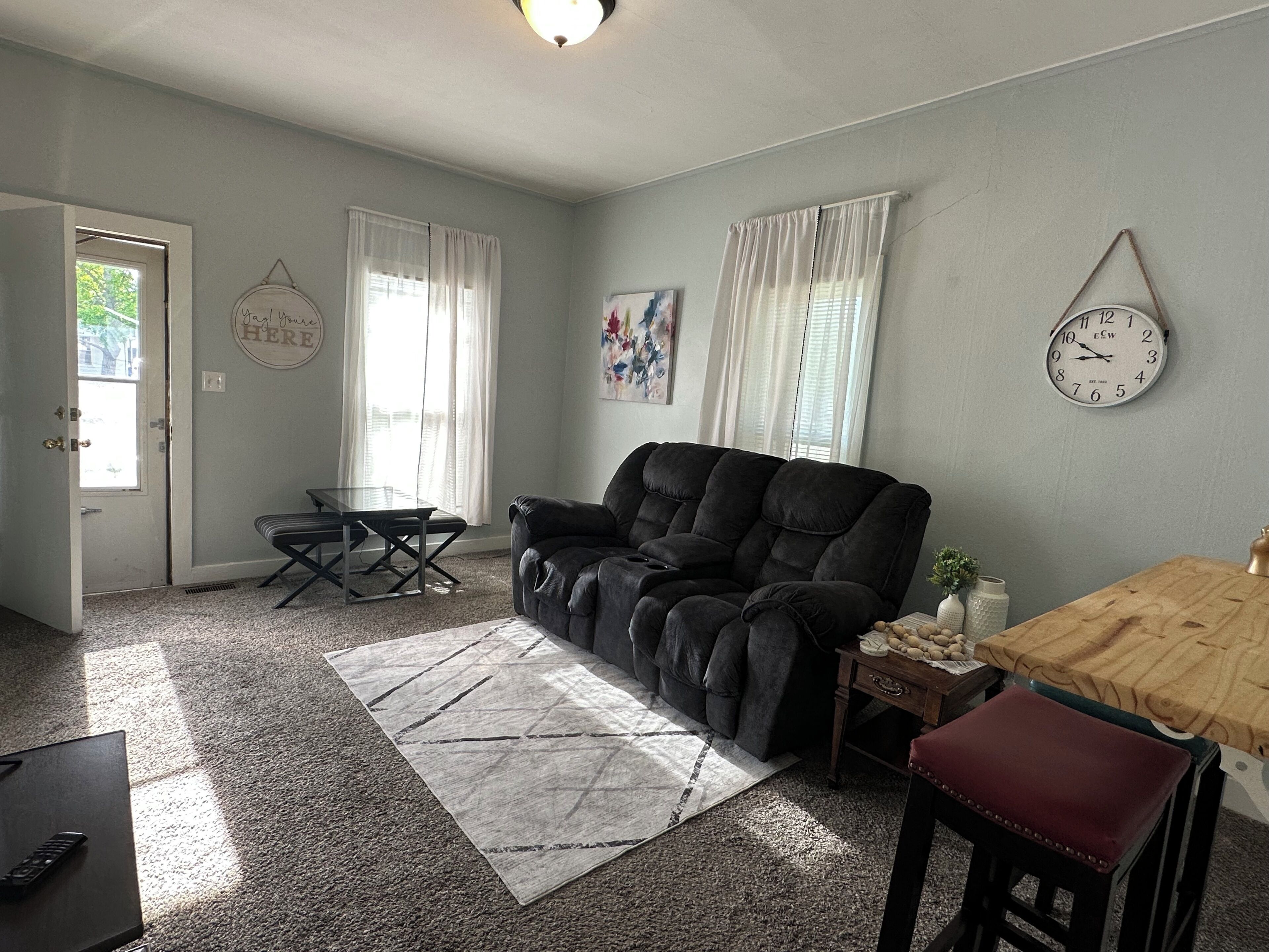 リビン  グ エリア