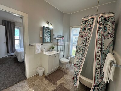 Clean 2 bedroom bungalow with comfortable furniture and a gaming table!