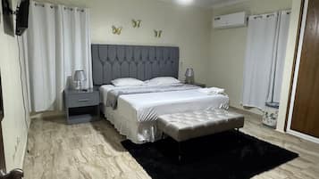 3 habitaciones, tabla de planchar con plancha y wifi gratis