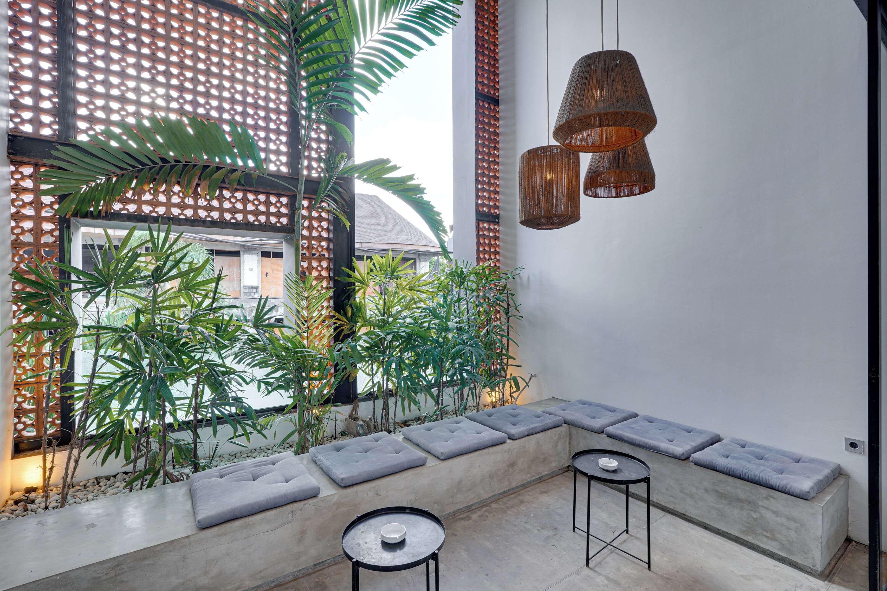 Apartment, Balcony | Living area