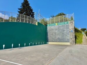 Sports court - Urdai Home - Spacious apartment next to the beach (Busturia)