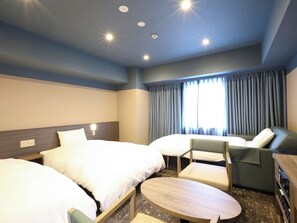 In-room safe, blackout drapes, free WiFi, bed sheets - Tsurumai-no-yu Dormy Inn Chitose (Chitose)
