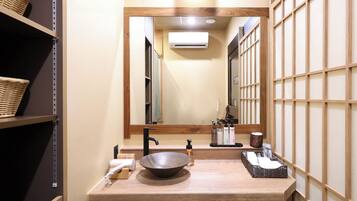 Bañera de hidromasaje interior