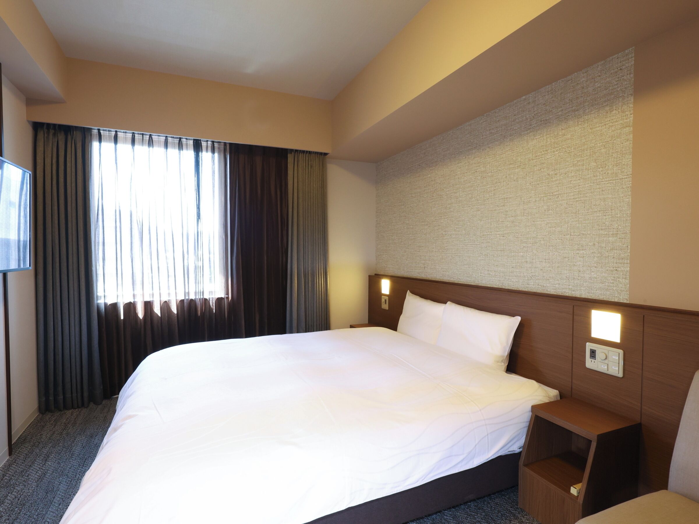 In-room safe, blackout drapes, free WiFi, bed sheets