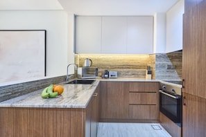 Unclassified image, 4 of 12, button - New 1BR Apartment | Palm Jumeirah Escape (Dubai)