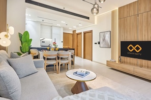 Living area - Luxury 1BR w/ Jacuzzi & Burj Khalifa View (Dubai)