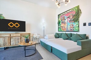 Interior - Elegant 1-Bedroom Apartment in Dubai (Dubai)