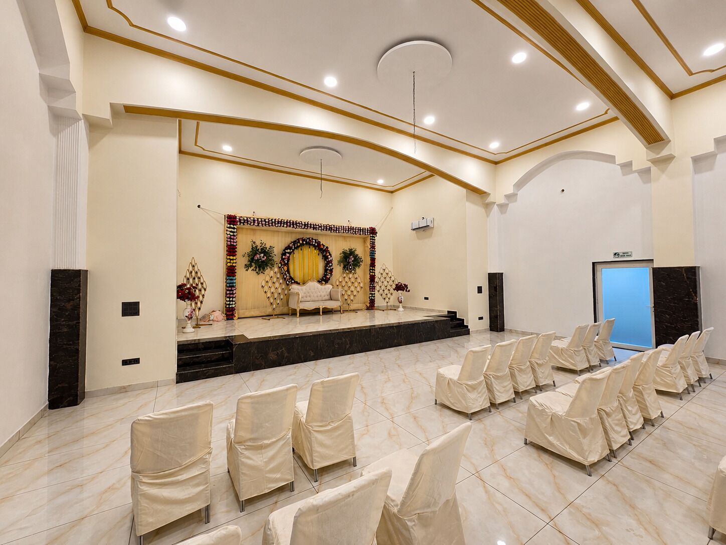Banquet hall