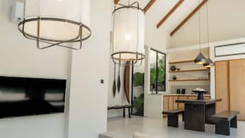 Villa, 2 Bedrooms, Non Smoking, Private Pool | Living area