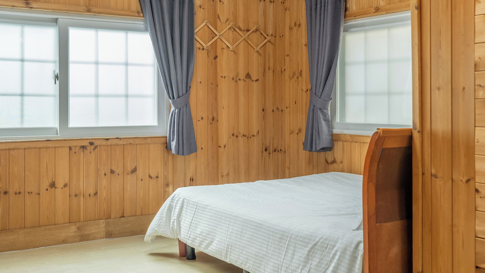 Basic Room, 2 Bedrooms (Gyeonwoo and Jiknyeo) | 2 bedrooms, free WiFi