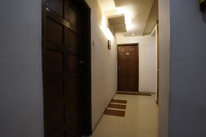 Interior - Hotel Shanti Sadan (Ahmedabad)