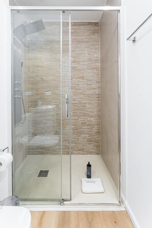 Bathroom - GuestReady - Cosy retreat in Porto (Porto)