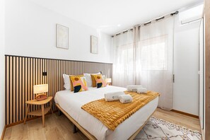 2 habitaciones, tabla de planchar con plancha, internet y ropa de cama 