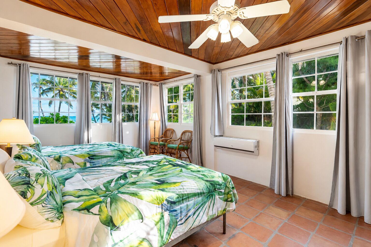 4 dormitorios, tabla de planchar con plancha, wifi y ropa de cama