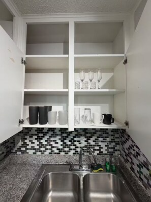 Interior - Radiant 2x1 apt by West Campus UT! (Austin)