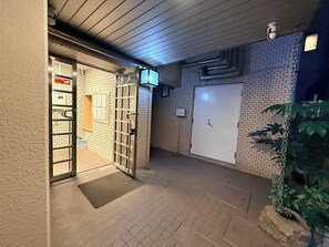 Interior - Tokyo Remote Work Base (Shinjuku-ku)