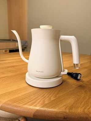 Coffee and/or coffee maker - Tokyo Remote Work Base (Shinjuku-ku)