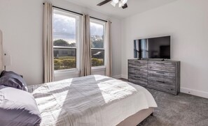4 Schlafzimmer, Bügeleisen/Bügelbrett, WLAN, Bettwäsche